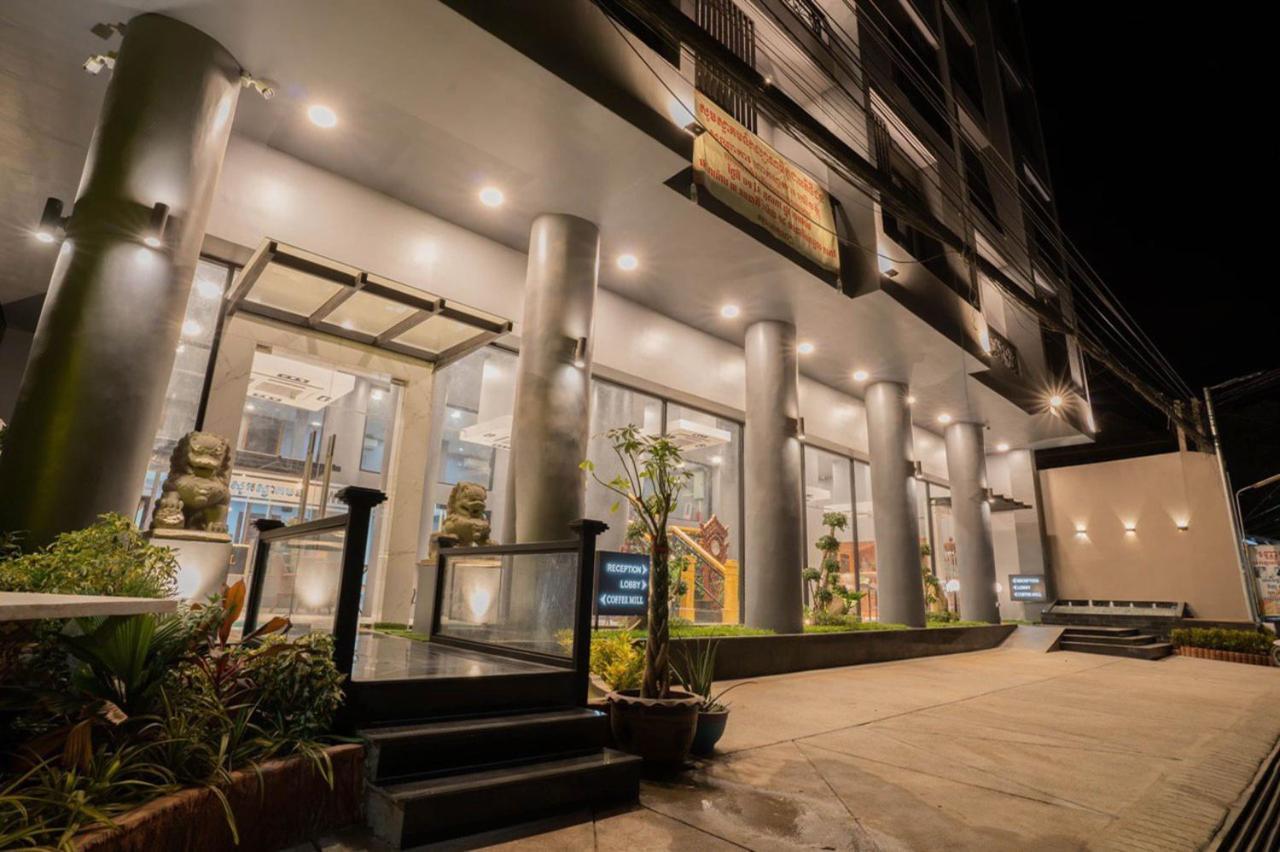 ฮัก ฮูต โฮเทล ทู Hotel Poipet ภายนอก รูปภาพ